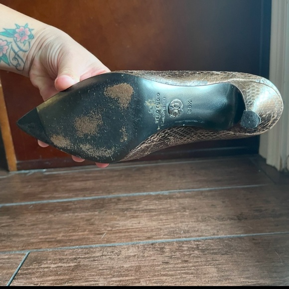 Gold Dolce & Gabbana heels - Picture 5 of 5